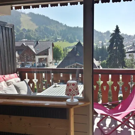 Bellevue Centre, Wifi, Mountain View * Les Carroz d'Araches