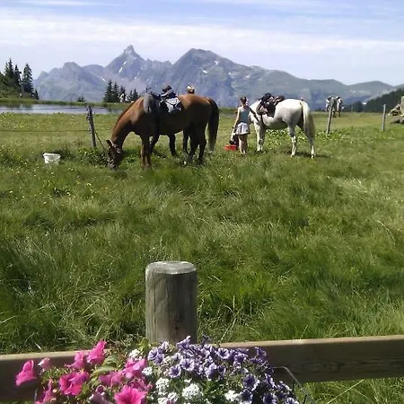 Bellevue Centre, Wifi, Mountain View * Les Carroz d'Araches